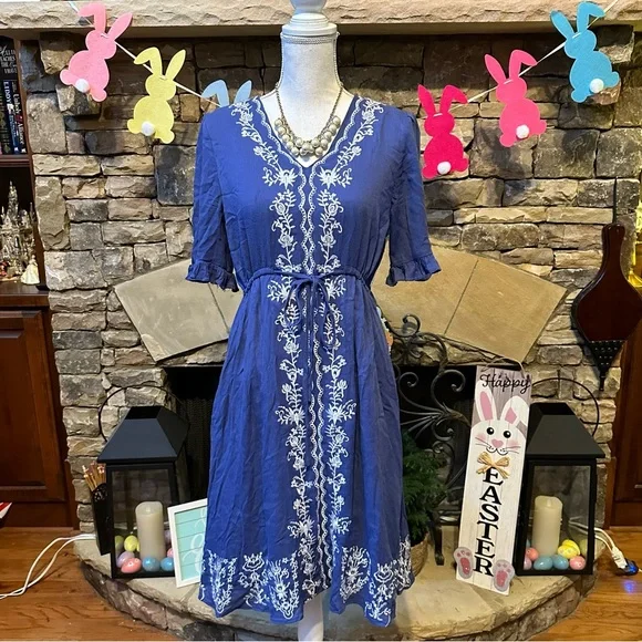 NWOT Orange Creek Blue Embroidered Midi Dress Size Medium